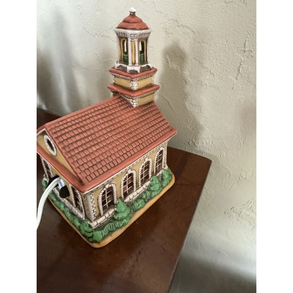 Lefton Village Colonial Christmas Church Vintage 1986 Hand Painted Lights Up!‎